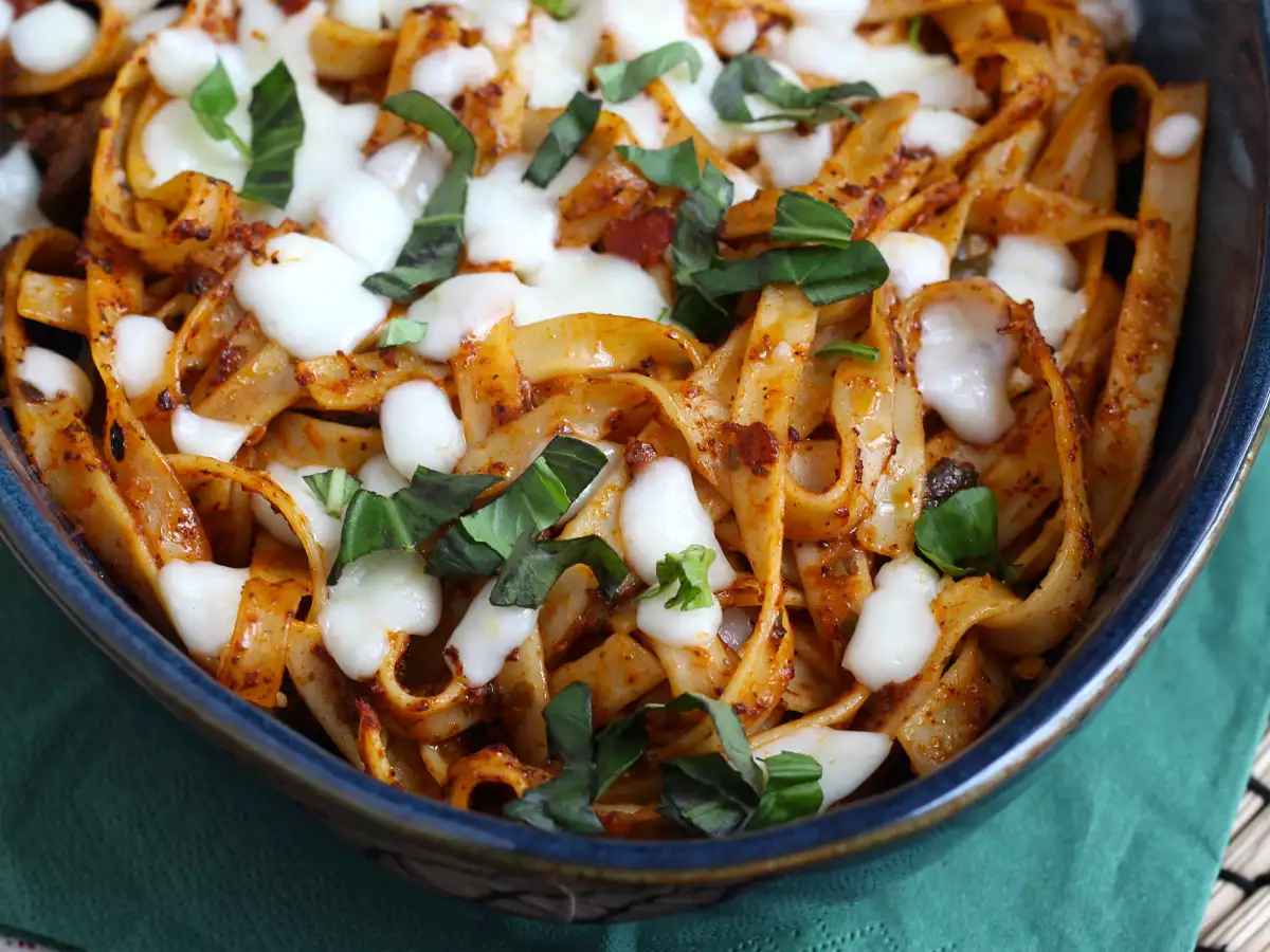 Tagliatelle al forno: Rezept zur Verwertung übrig gebliebener Nudeln - foto 2