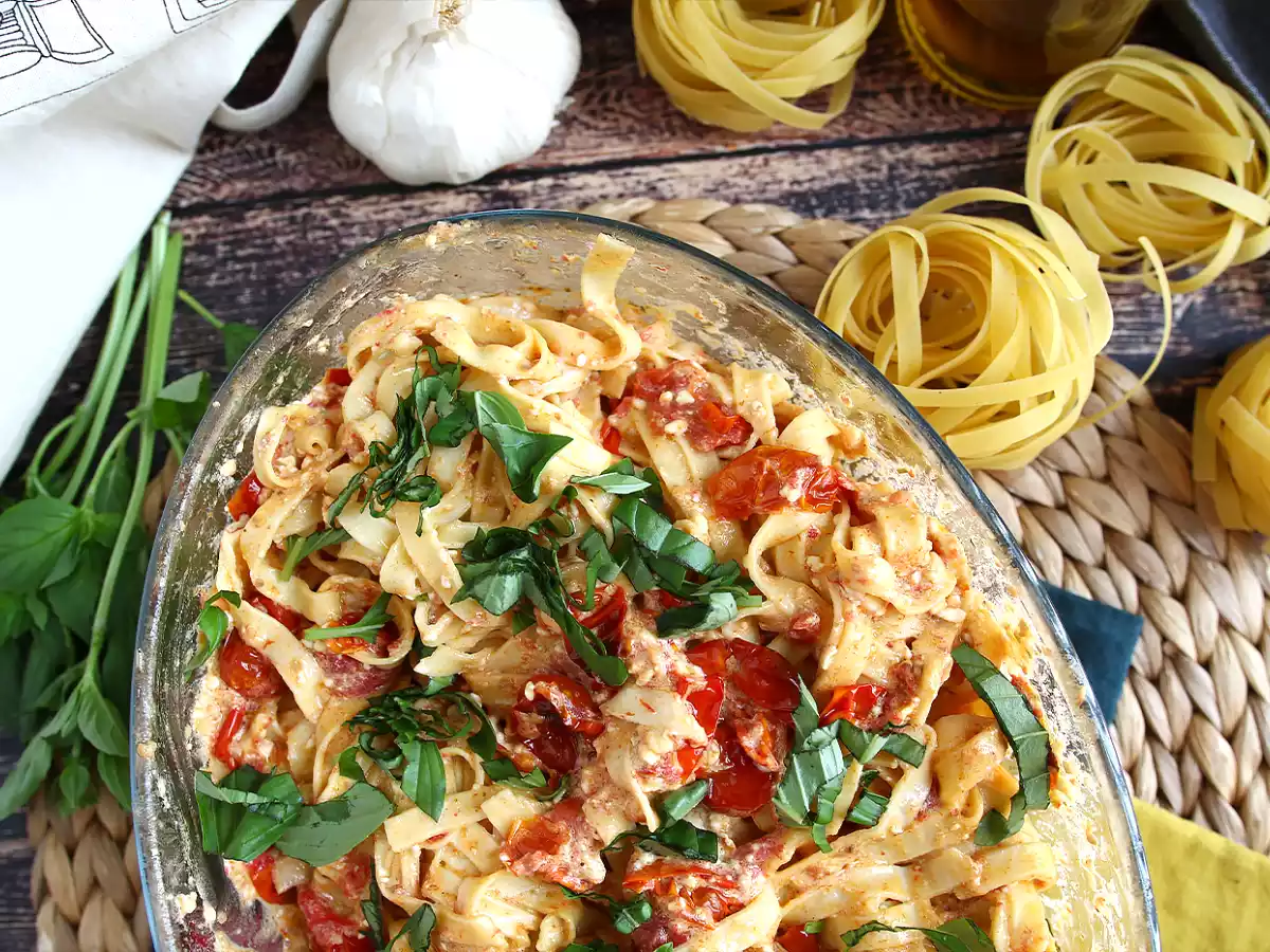 Tagliatelle-Feta-Kirschtomaten – gebackene Feta-Nudeln - foto 7