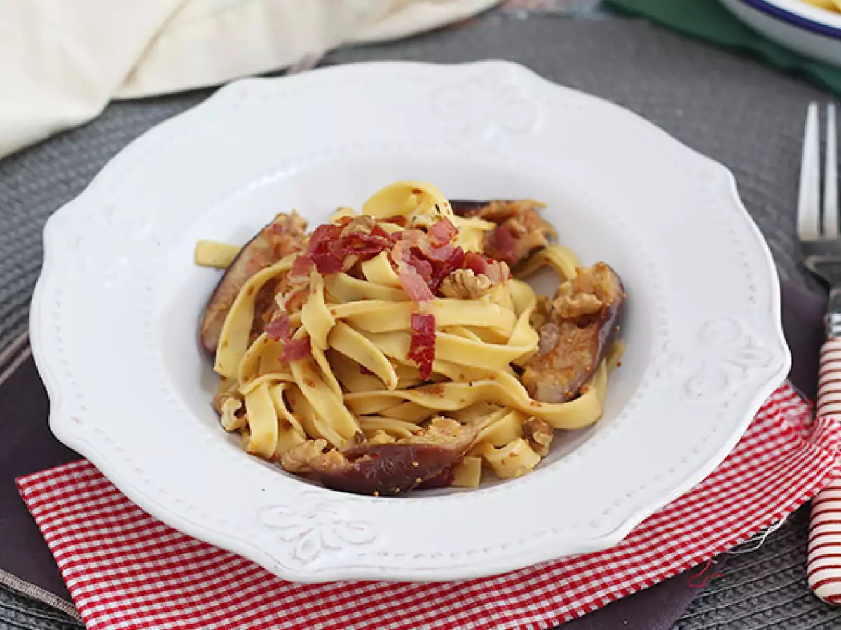 Tagliatelle mit Feigen und Pancetta - foto 3