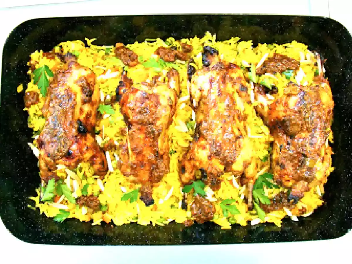 Tandoori-Wachteln auf Gewürzreis mit Kreuzkümmel-Raita