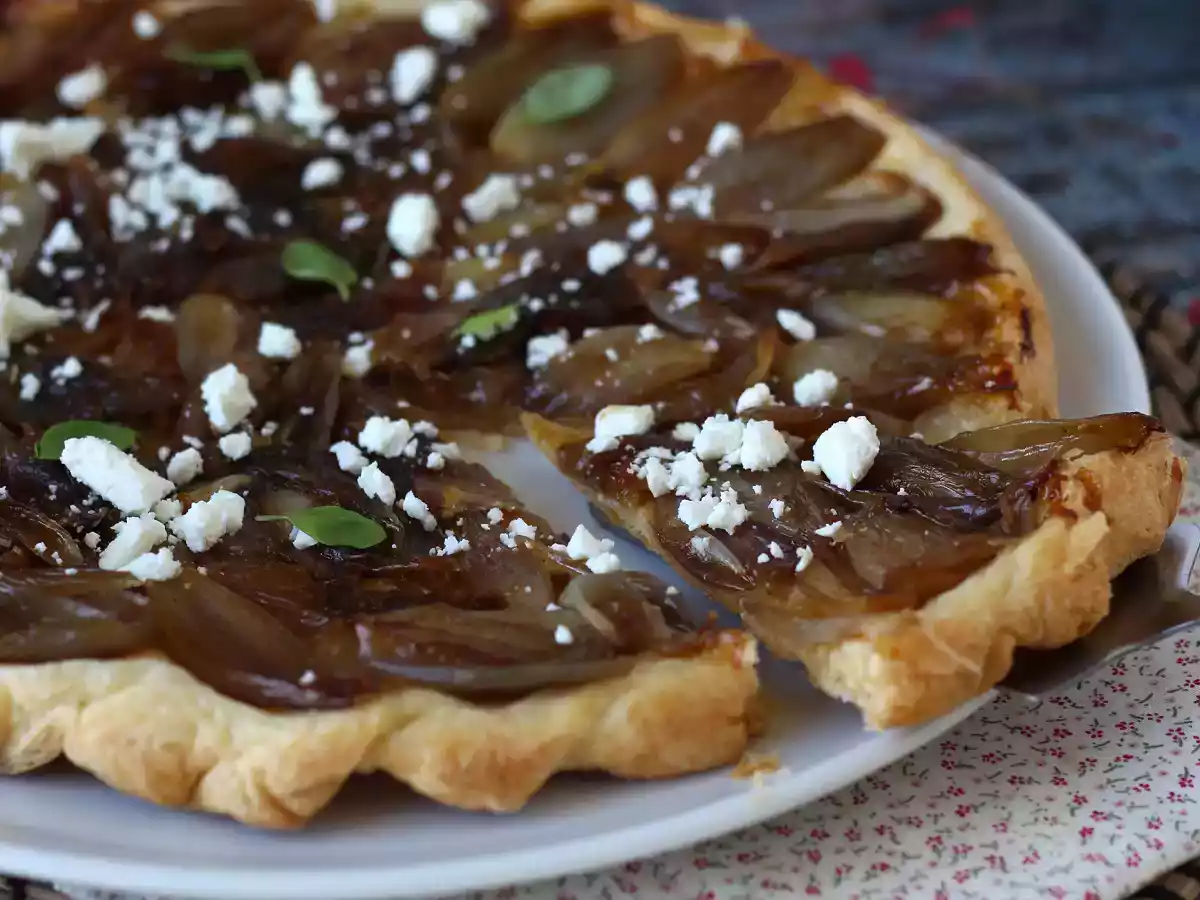 Tarte Tatin mit Schalotten und Feta, die unwiderstehliche salzige Version! - foto 3