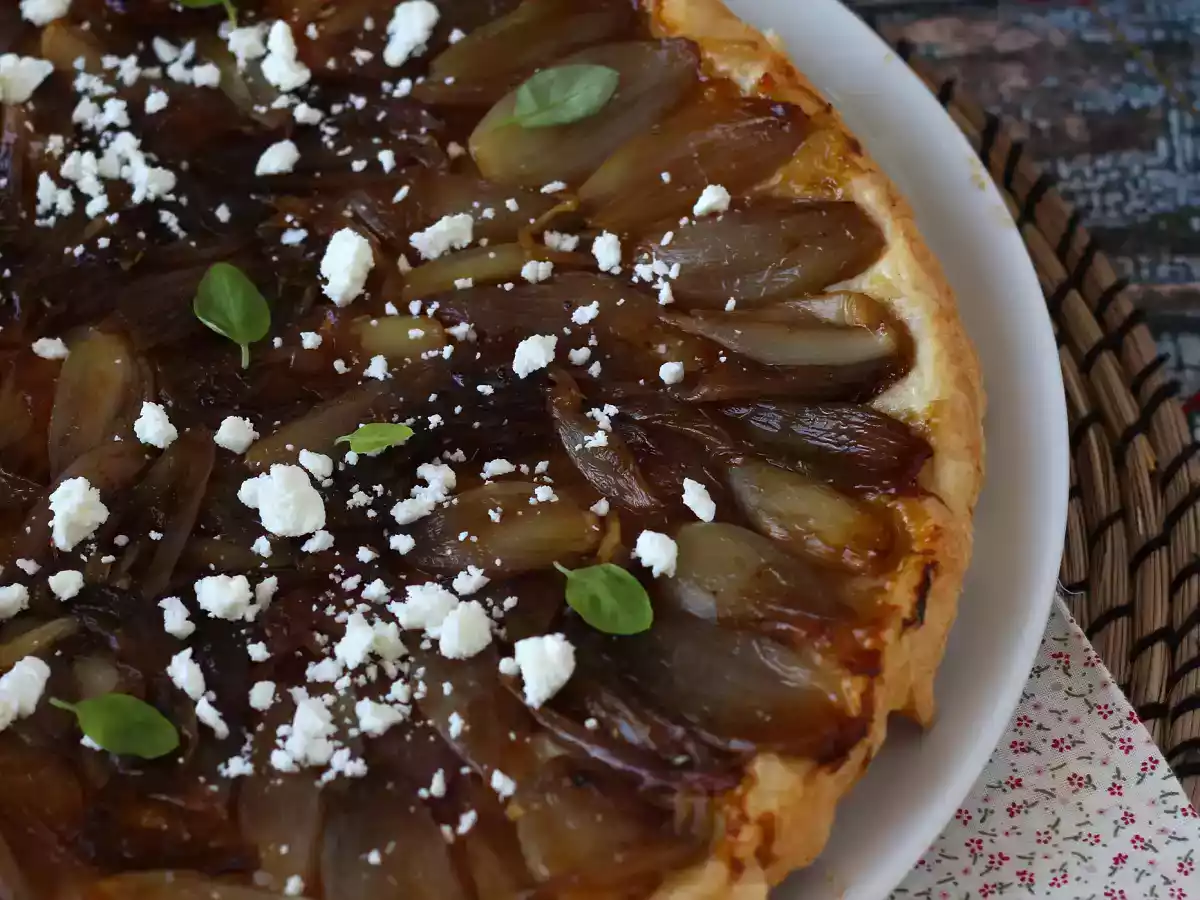 Tarte Tatin mit Schalotten und Feta, die unwiderstehliche salzige Version! - foto 4