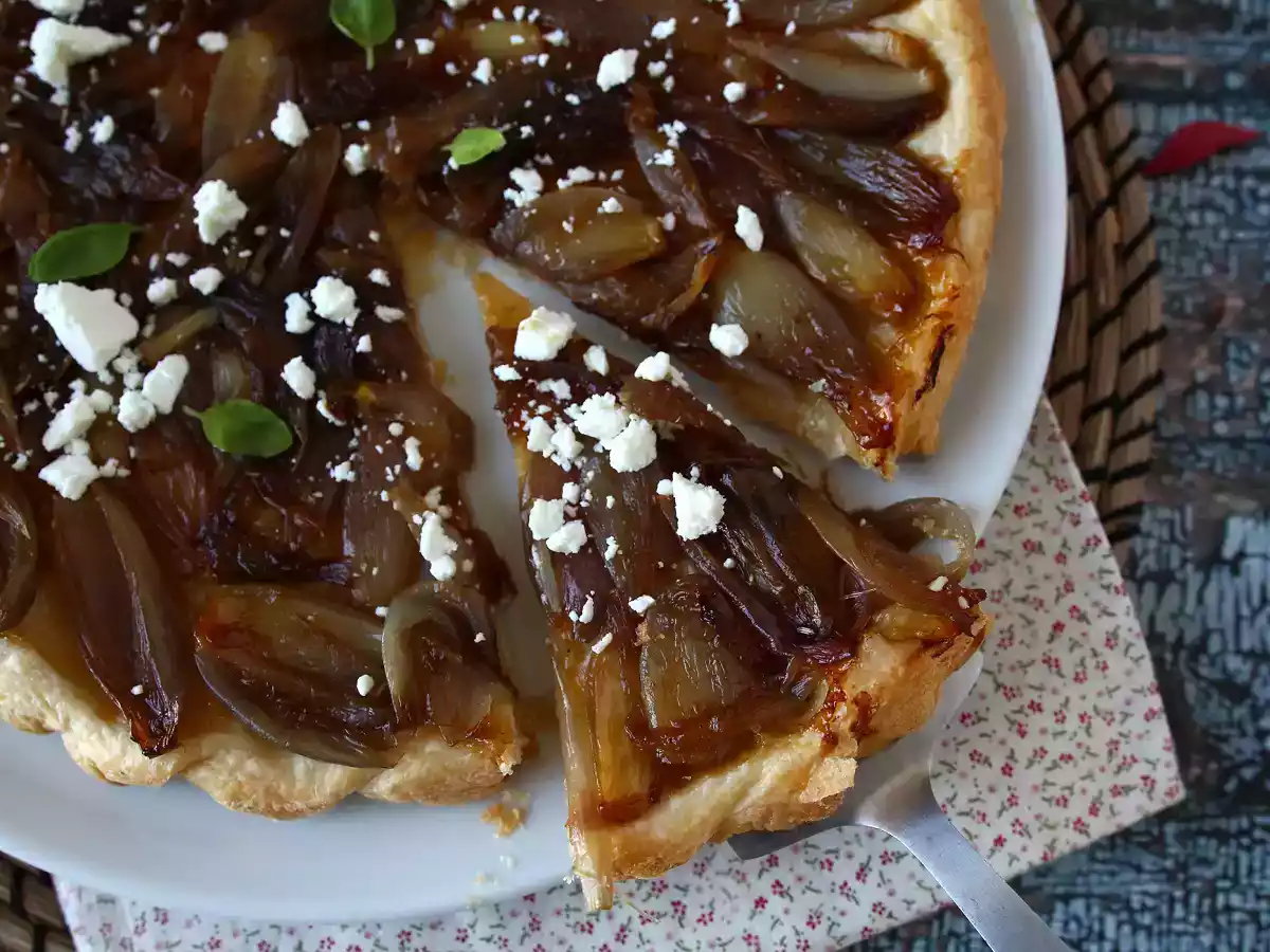 Tarte Tatin mit Schalotten und Feta, die unwiderstehliche salzige Version! - foto 5