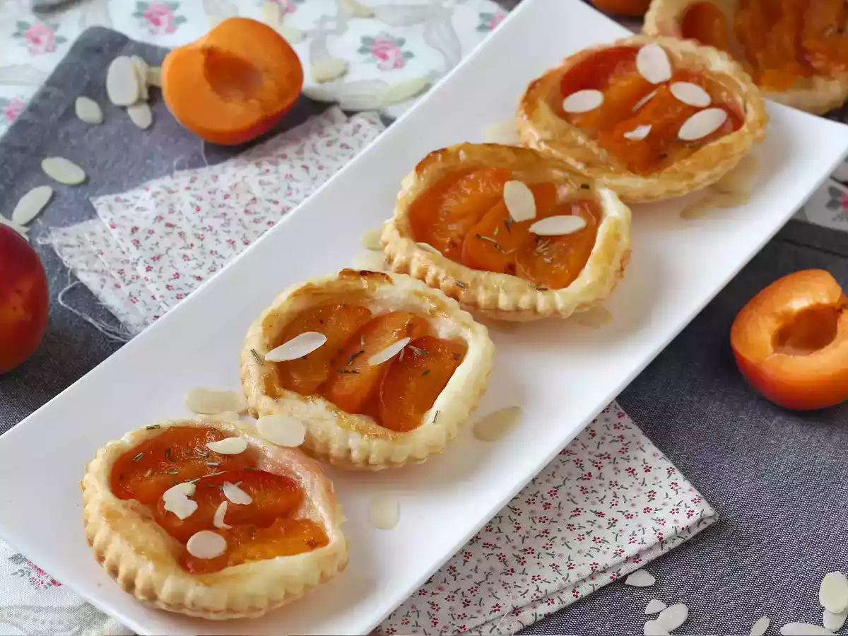 Tartelettes tatin mit Aprikosen, das schnelle Dessert, wenn man Gäste hat!