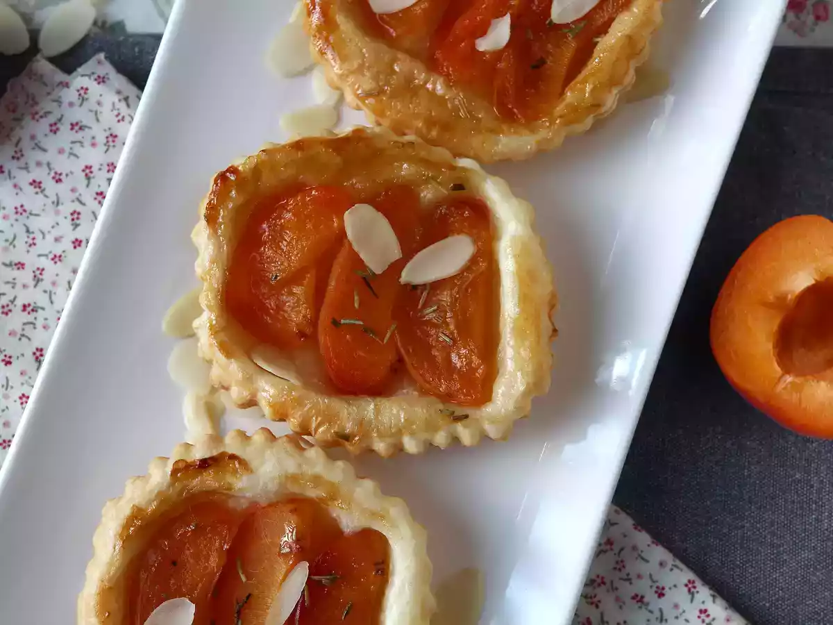 Tartelettes tatin mit Aprikosen, das schnelle Dessert, wenn man Gäste hat! - foto 6