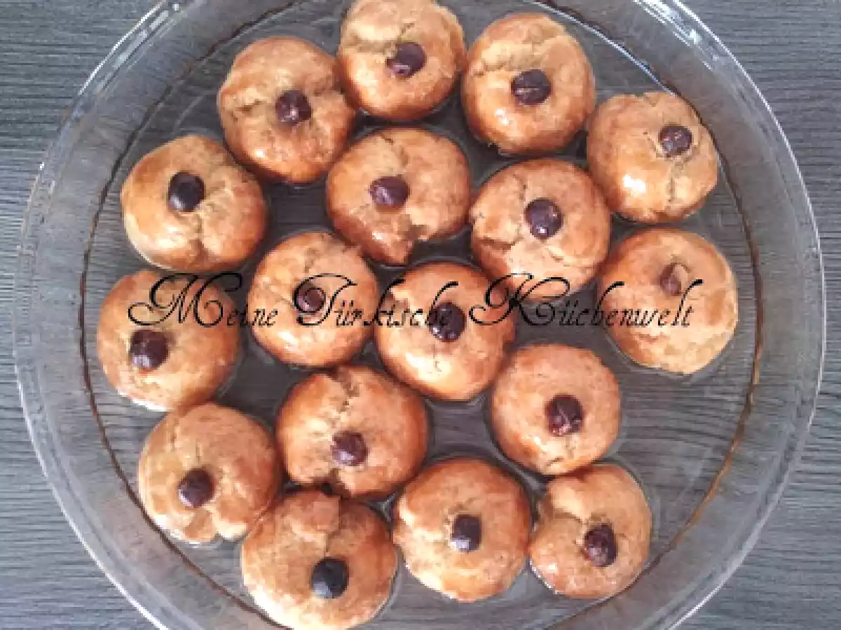 Teigbällchen in Zuckersirup (Sekerpare)