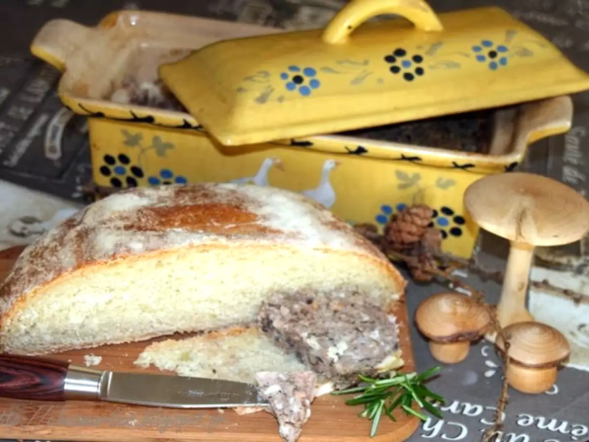 Terrine mit Trompeten des Todes, Calvados und Haselnüssen