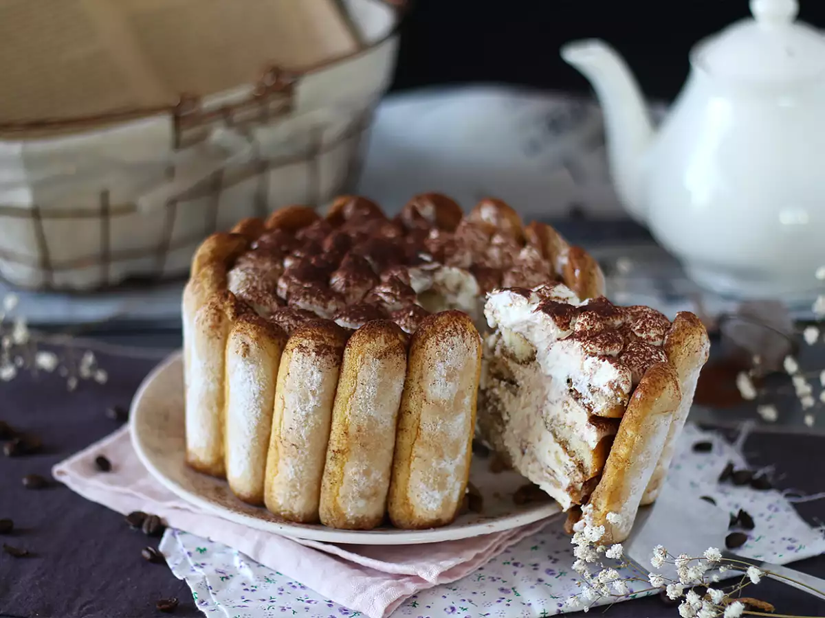 Tiramisu-Charlotte ohne Eier – einfaches Rezept - foto 6