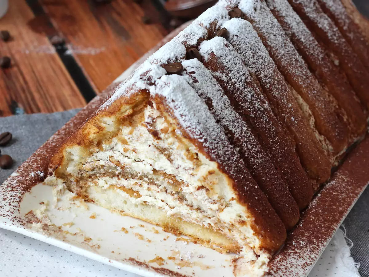 Tiramisu-Weihnachtsdessert in Chaletform ohne Form für Kaffeeliebhaber - foto 5