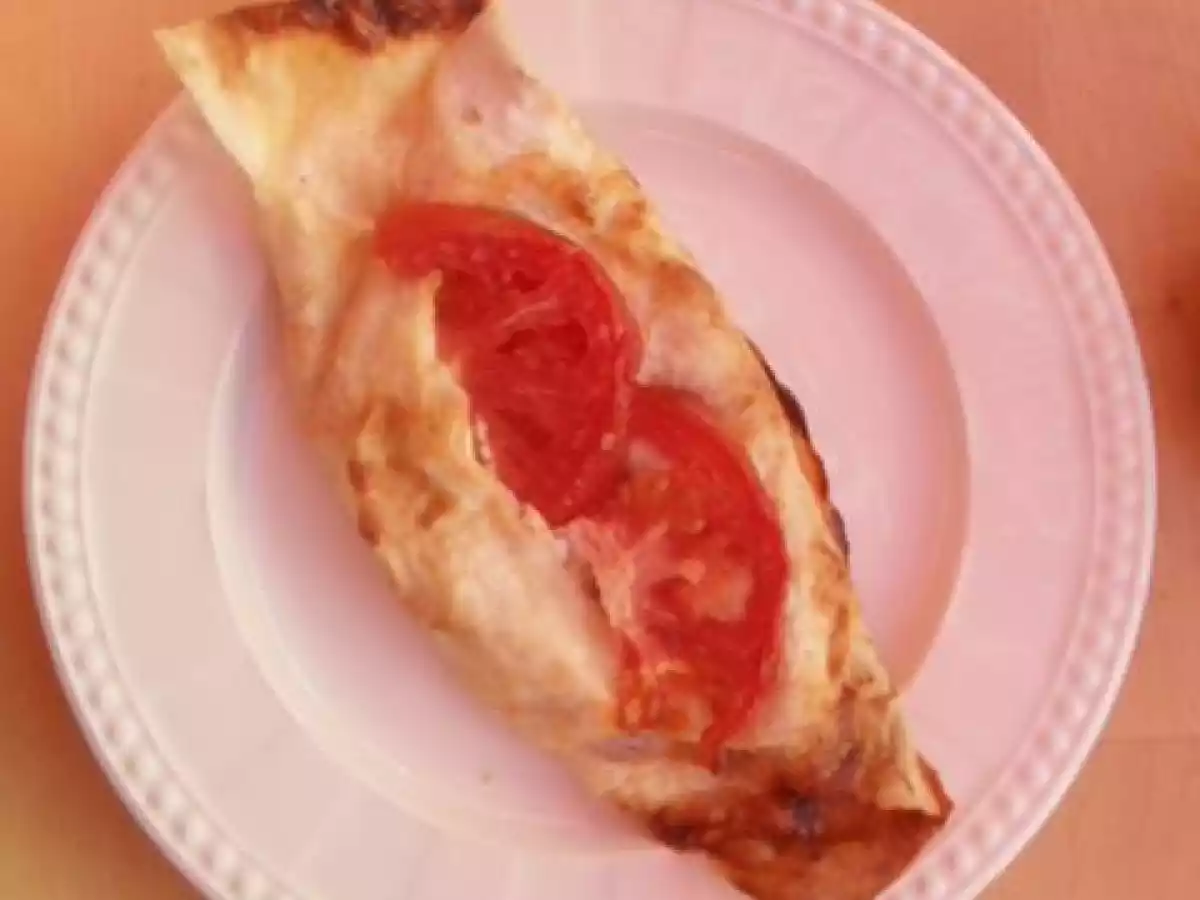 TOMATEN-FILOBÖREK