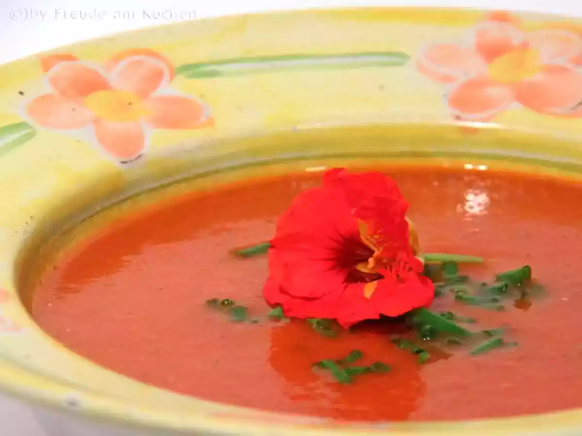 Tomaten Zucchini Suppe #vegan