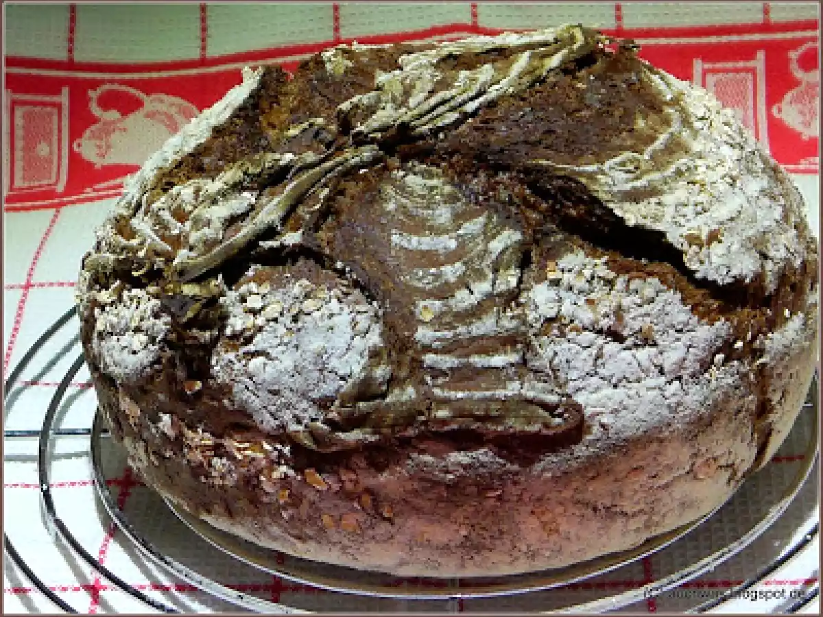 Topf-Brot: Nach Art Russisches Schwarzbrot