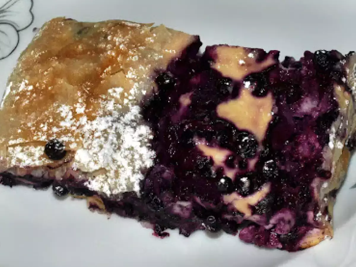 Topfen-Heidelbeerstrudel