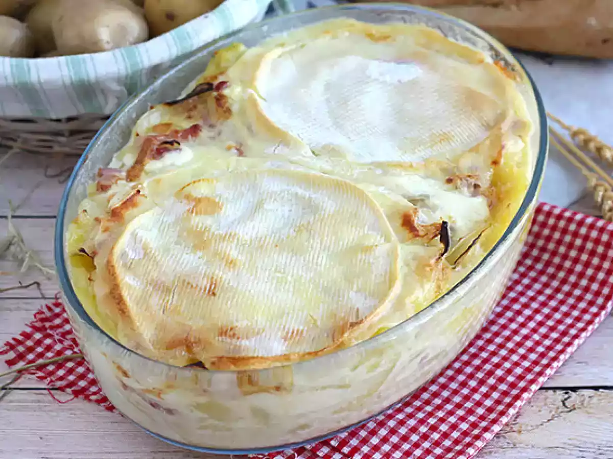 Traditionelles savoyisches Tartiflette