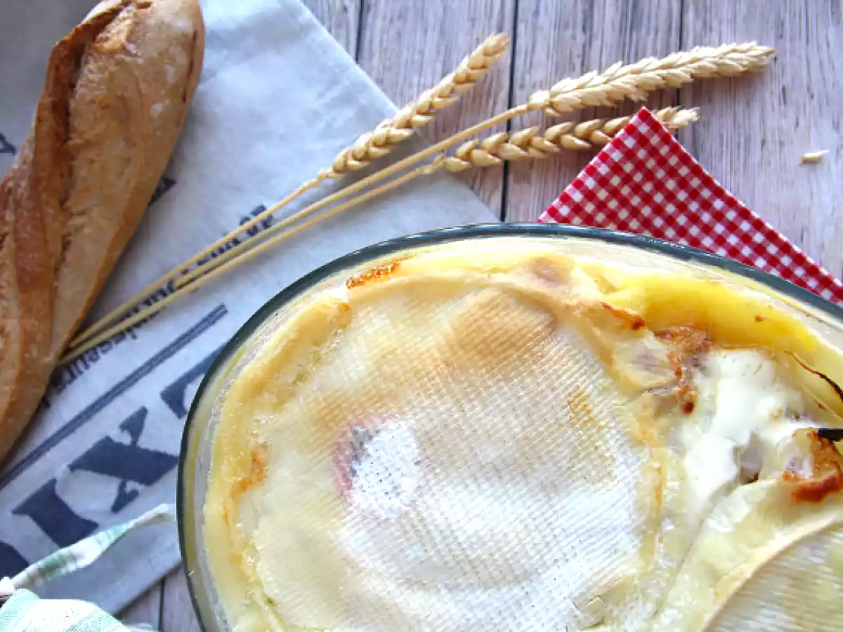 Traditionelles savoyisches Tartiflette - foto 2