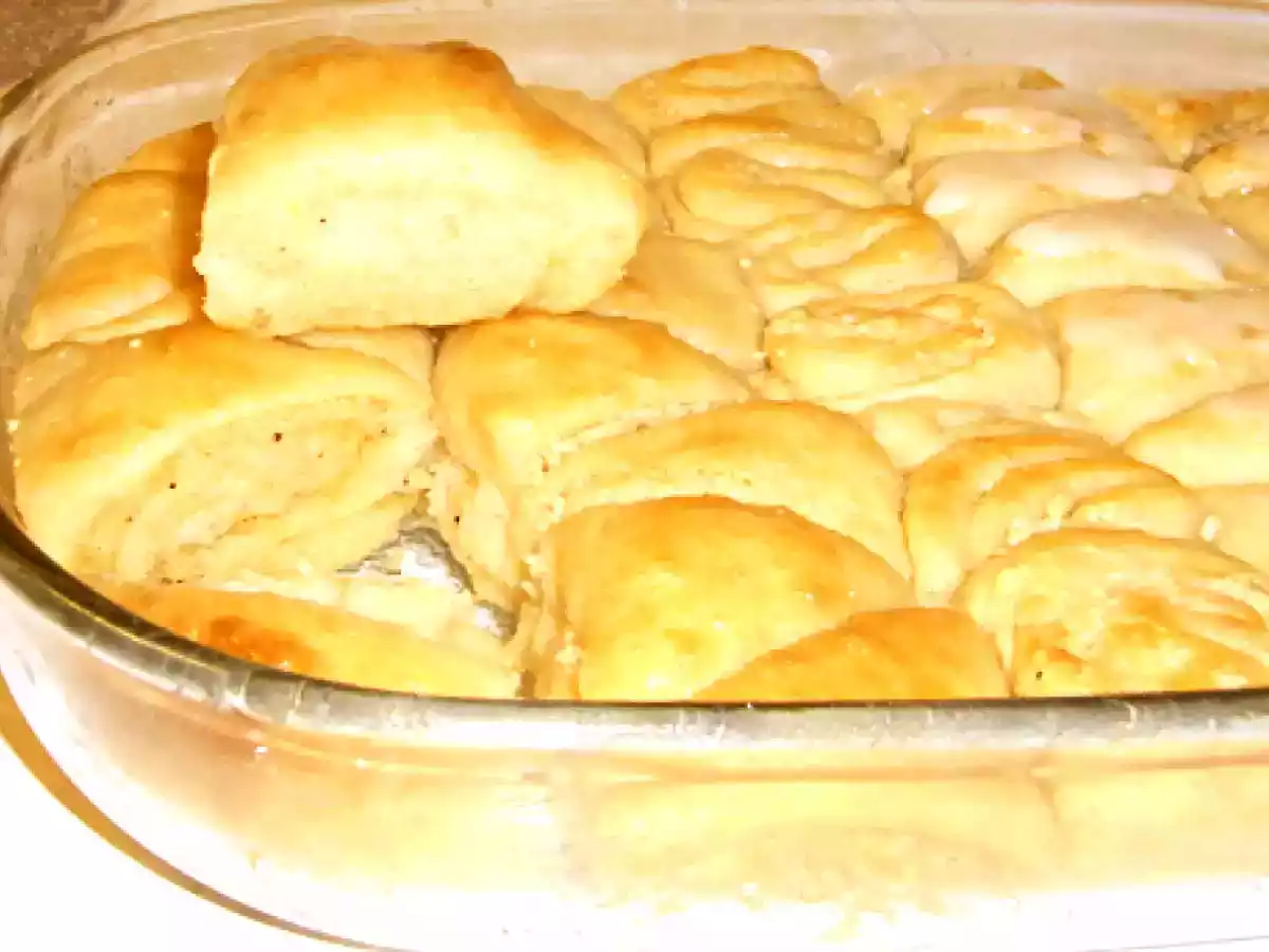 Triangle - pull apart stuffed sweet bread