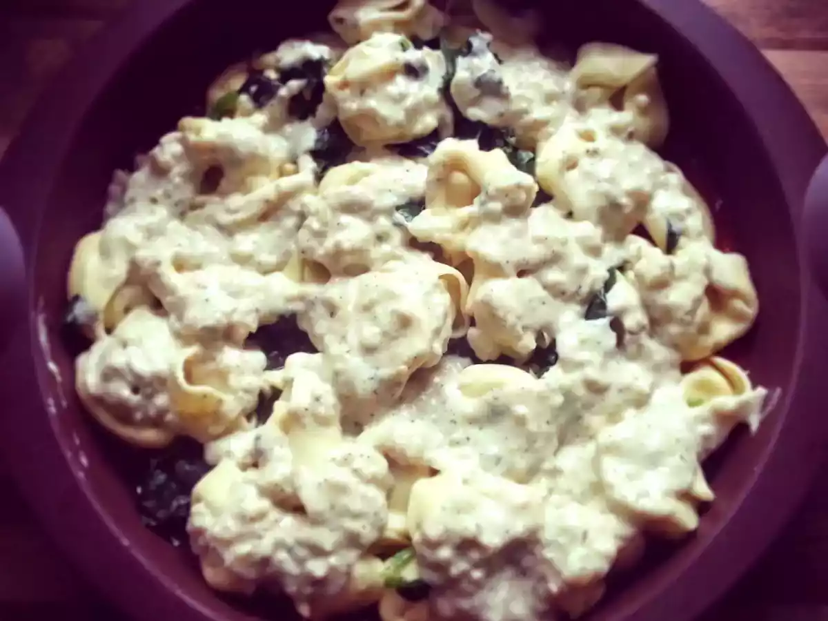 Überbackene Tortelloni mit Spinat