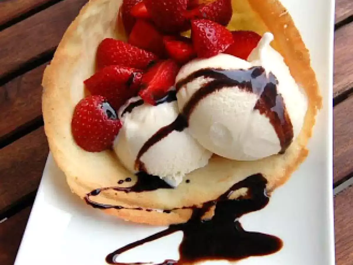 Vanilleeis in Waffel - foto 2