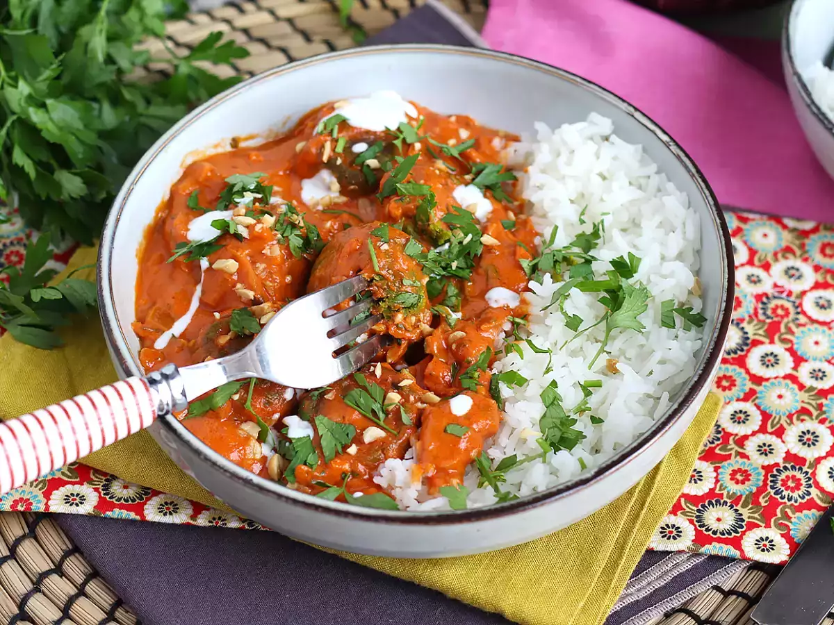 Vegane Malai Kofta: Kichererbsenbällchen in Tomatensoße - foto 2