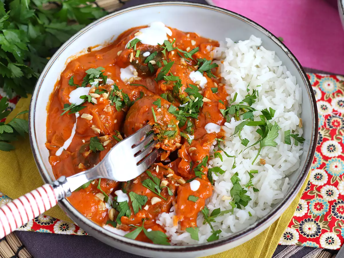 Vegane Malai Kofta: Kichererbsenbällchen in Tomatensoße - foto 4