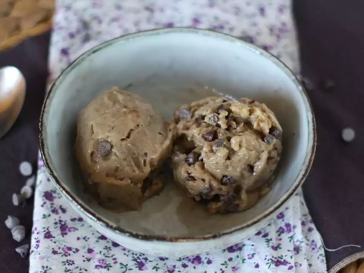 Veganes Bananeneis mit Cookie-Dough-Geschmack – super einfach selbst gemacht - foto 2
