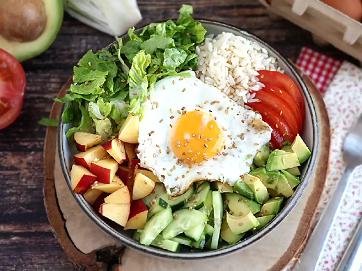 Vegetarische Buddha-Bowl – Ein wunderschön ausgewogener und farbenfroher Salat! - foto 5