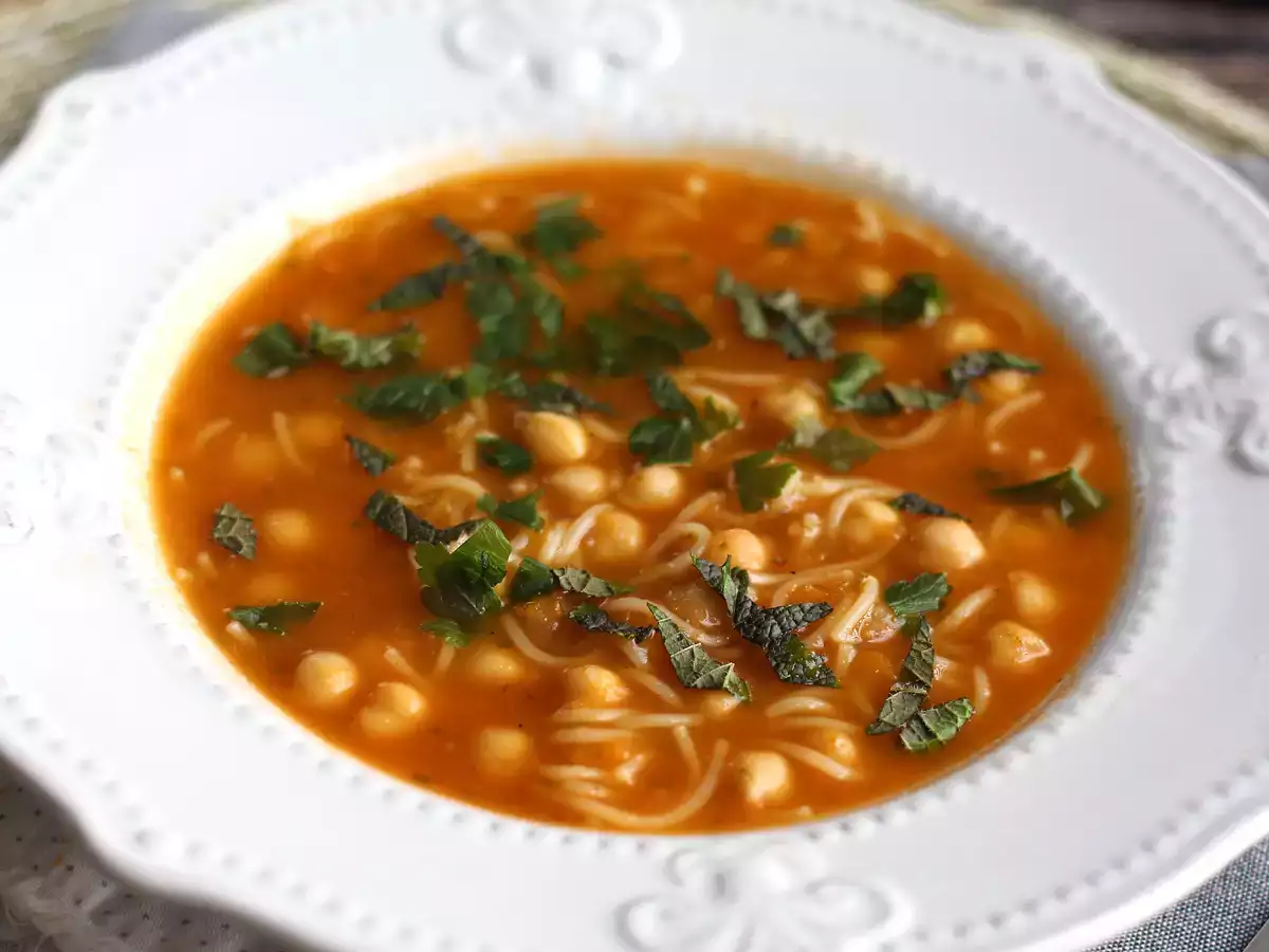 Vegetarische Chorba, die duftende, schmackhafte und ausgezeichnete Suppe! - foto 4