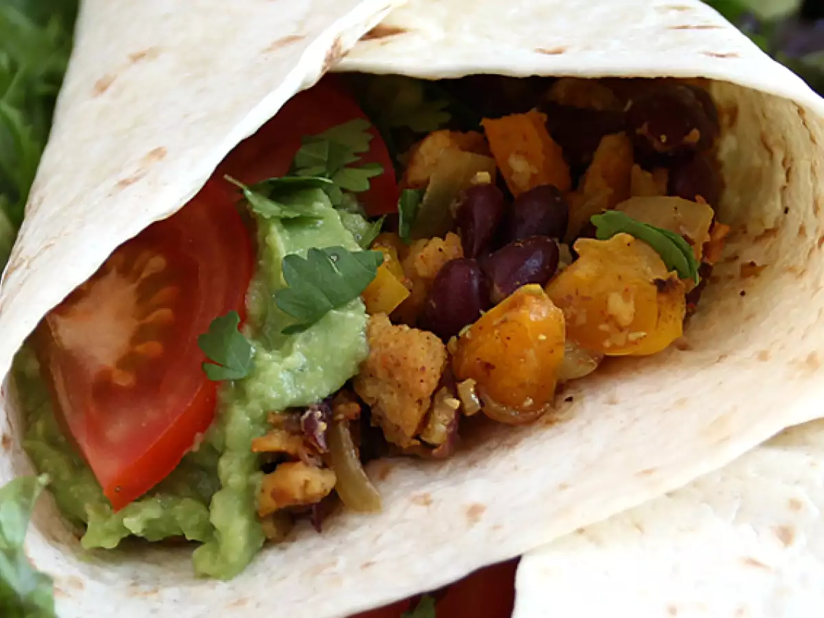 Vegetarische Fajitas mit texturiertem Sojaprotein - foto 2