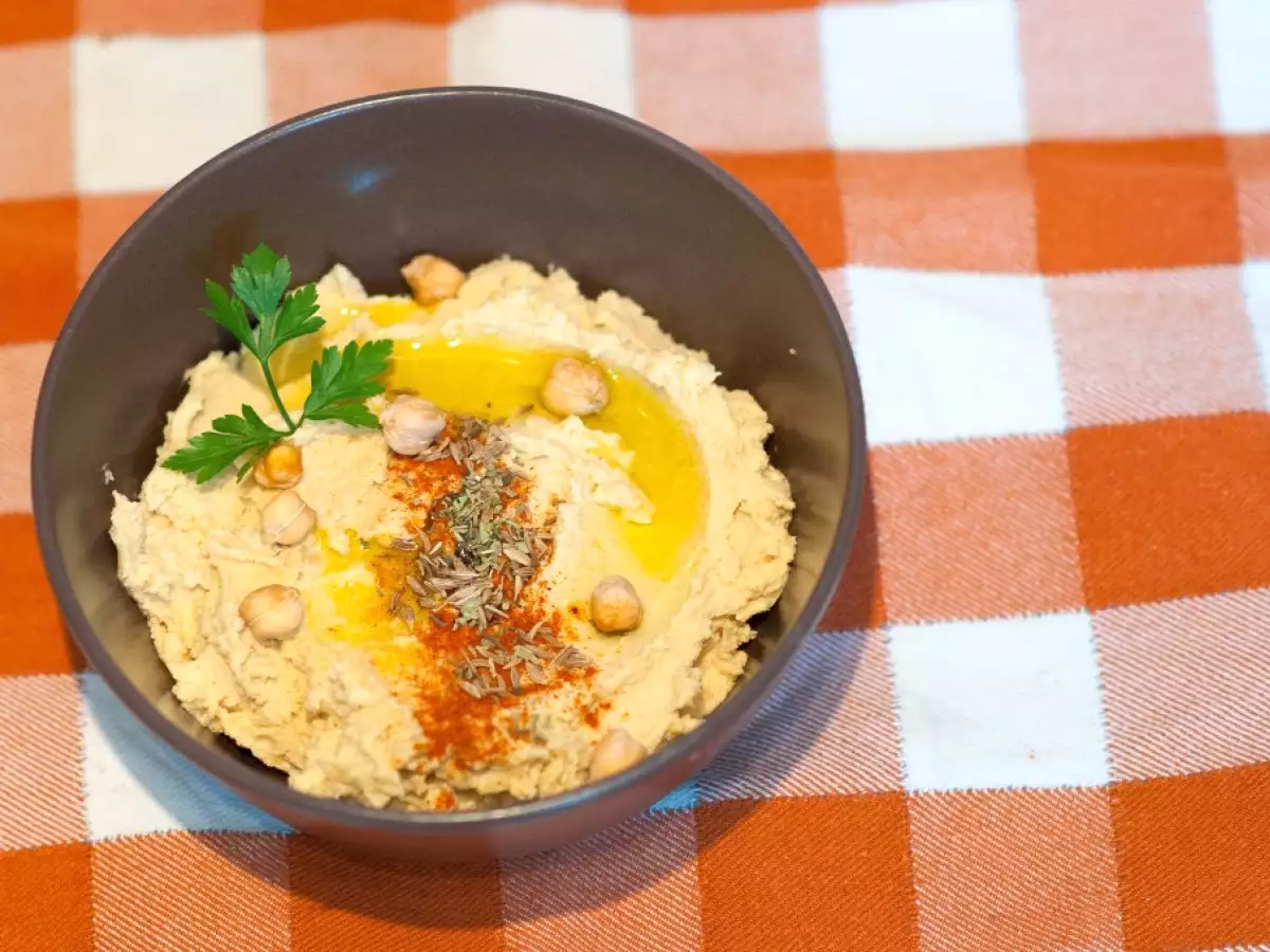 Vegetarischer Brotaufstrich ¬ Kichererbsencreme