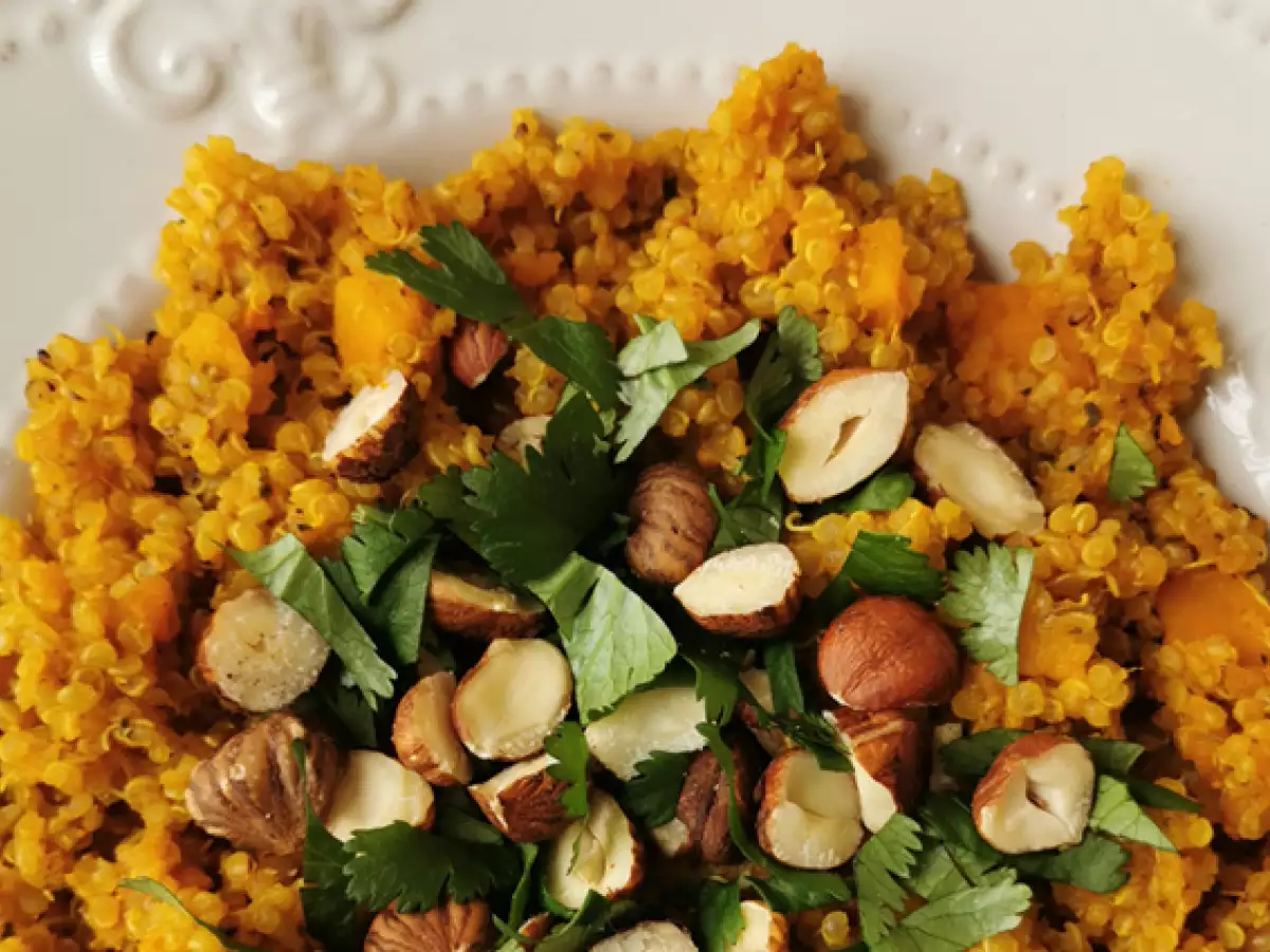 Vegetarisches Quinoa-Risotto mit Butternut-Kürbis, Haselnüssen und Koriander – Quinotto - foto 3