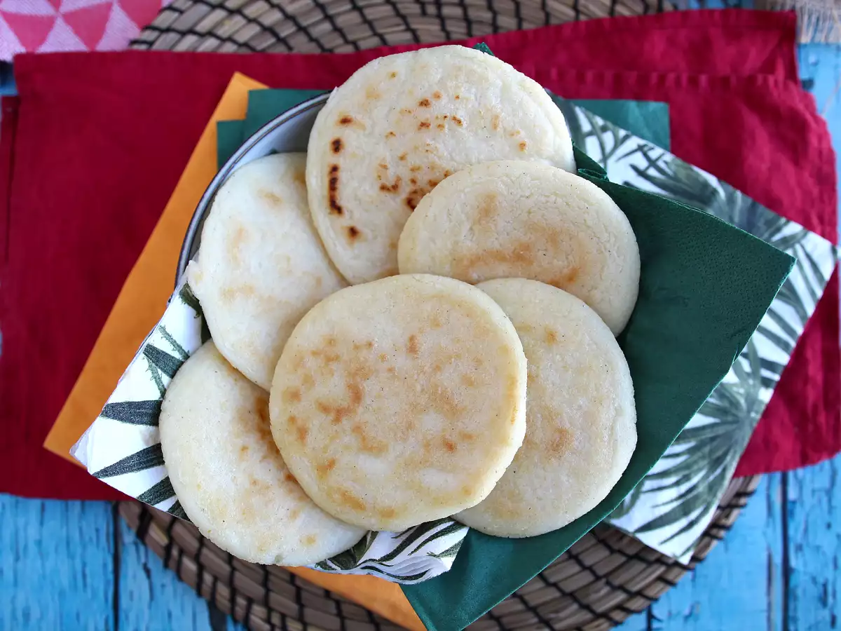 Venezolanische Arepas: glutenfreie Brötchen aus nur 3 Zutaten - foto 3