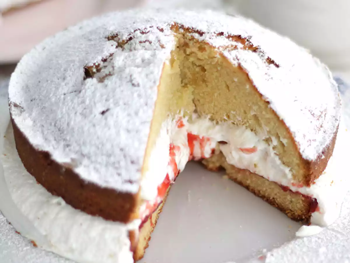 Victoria Sponge Cake ultrafluffig