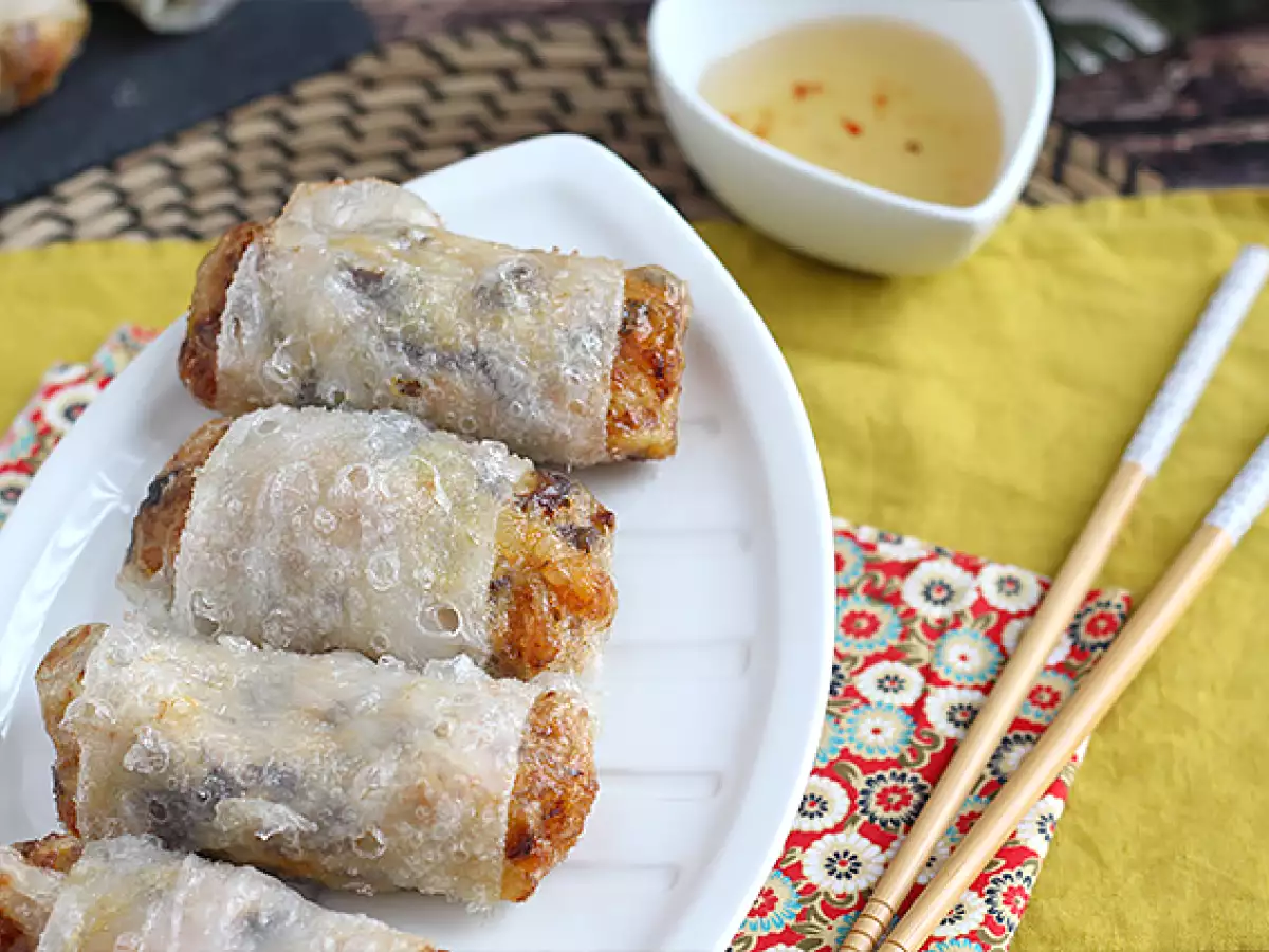 Vietnamesische Frühlingsrollen mit Garnelen und Pilzen - foto 2
