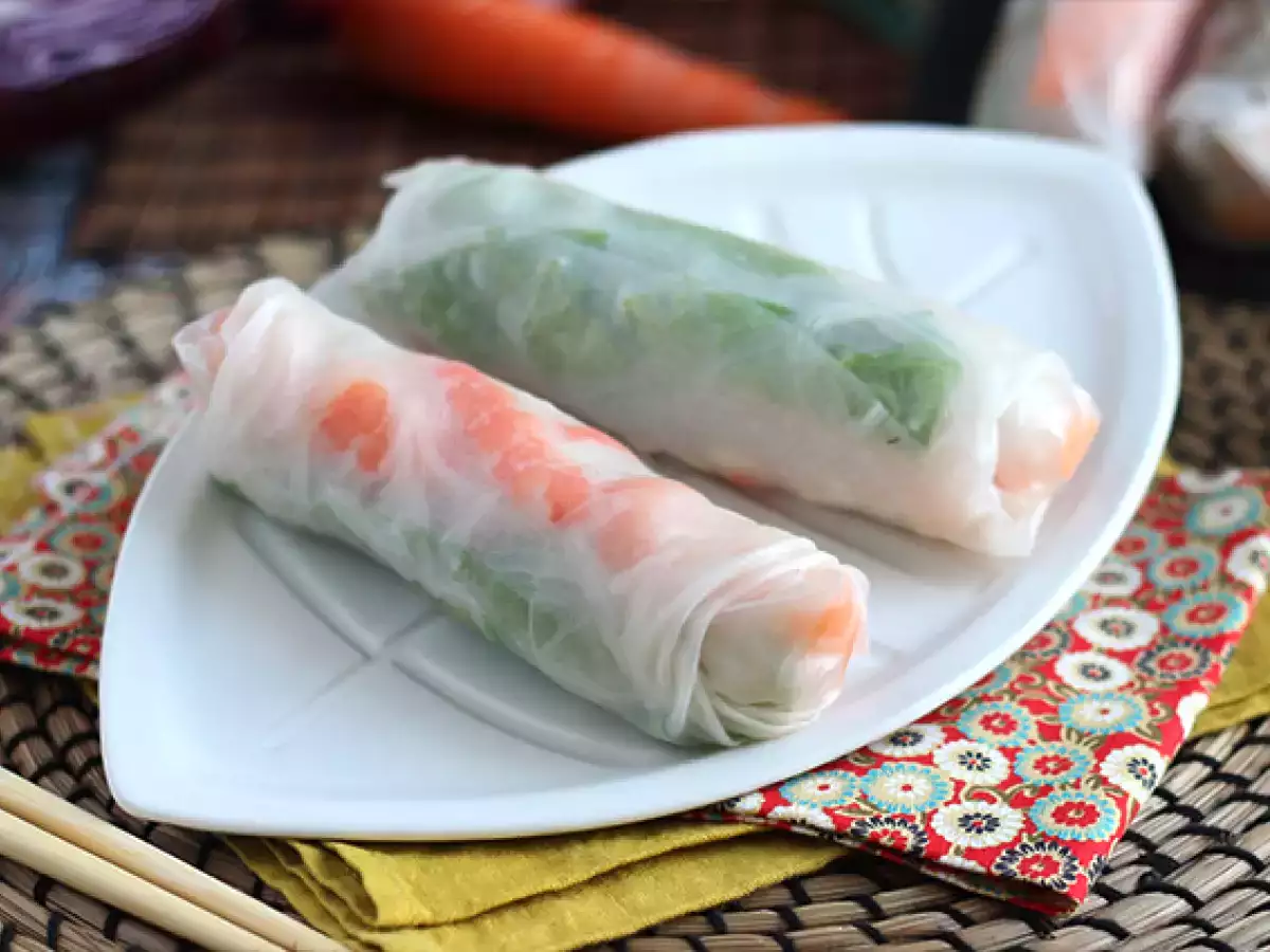 Vietnamesische Sommerrollen mit Garnelen und Hähnchen - foto 3