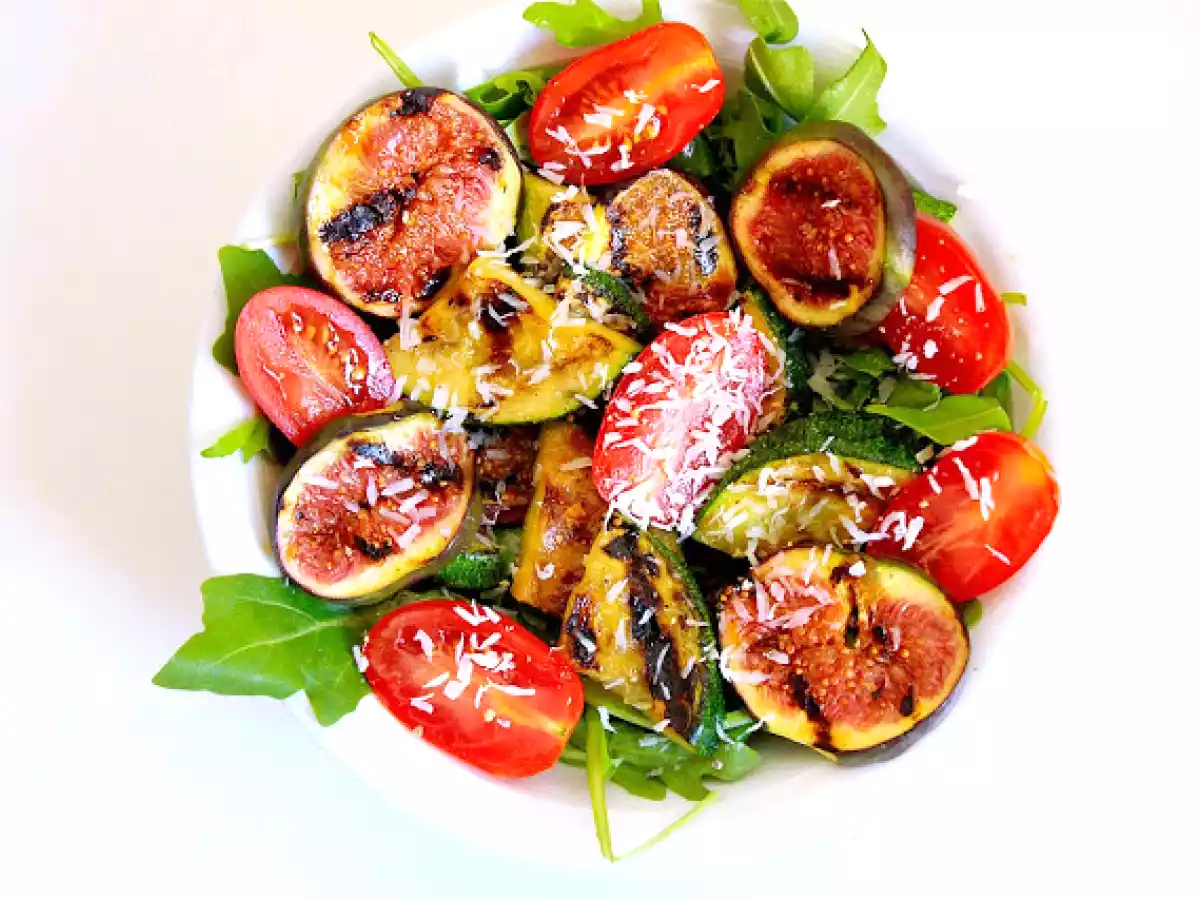 VMF #6: süßer Rucolasalat mit gegrillten Feigen und Zucchini