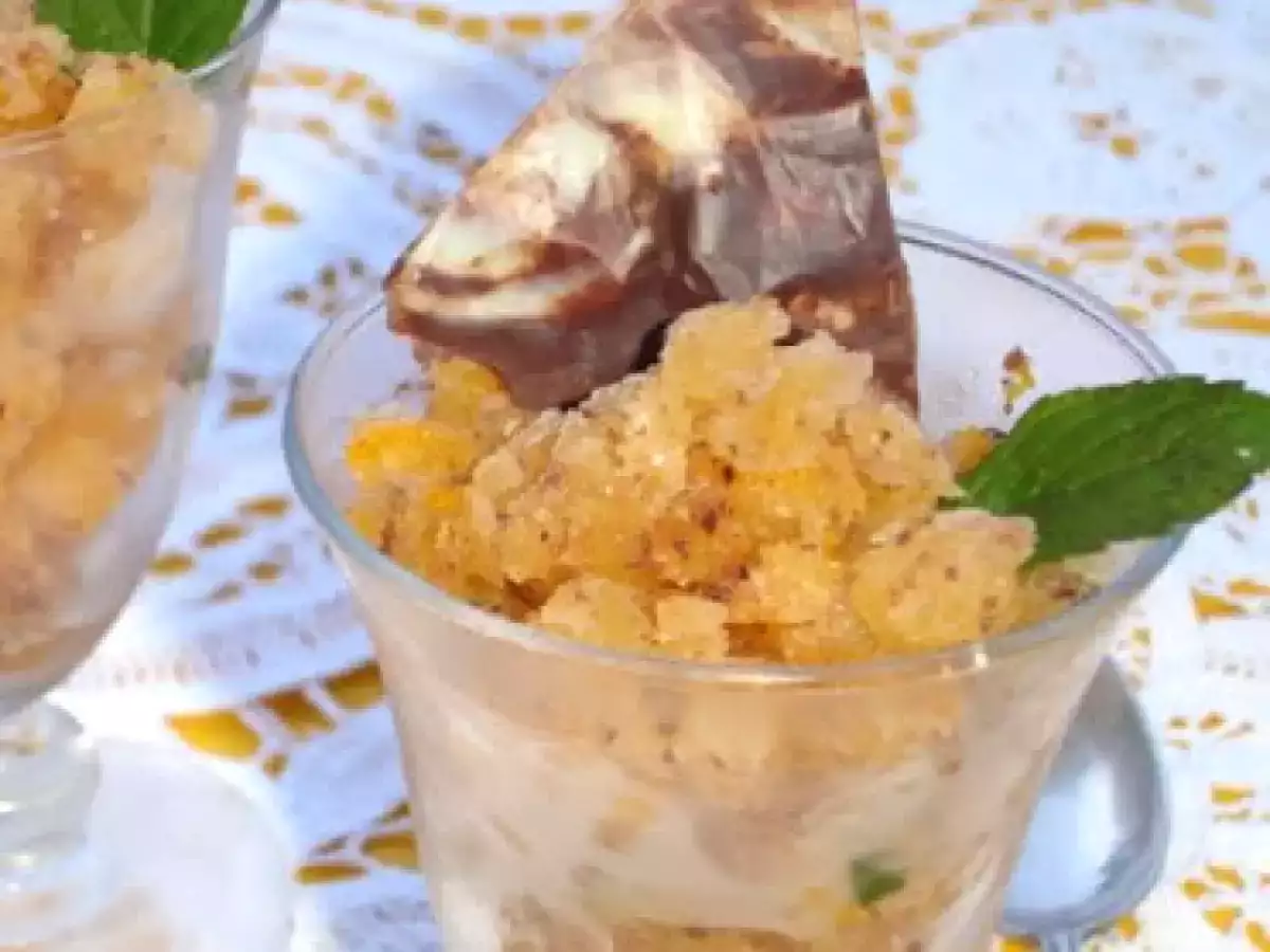Weihnachtliches Dessert: Mandarinensorbet mit Minze und Schokoplättchen