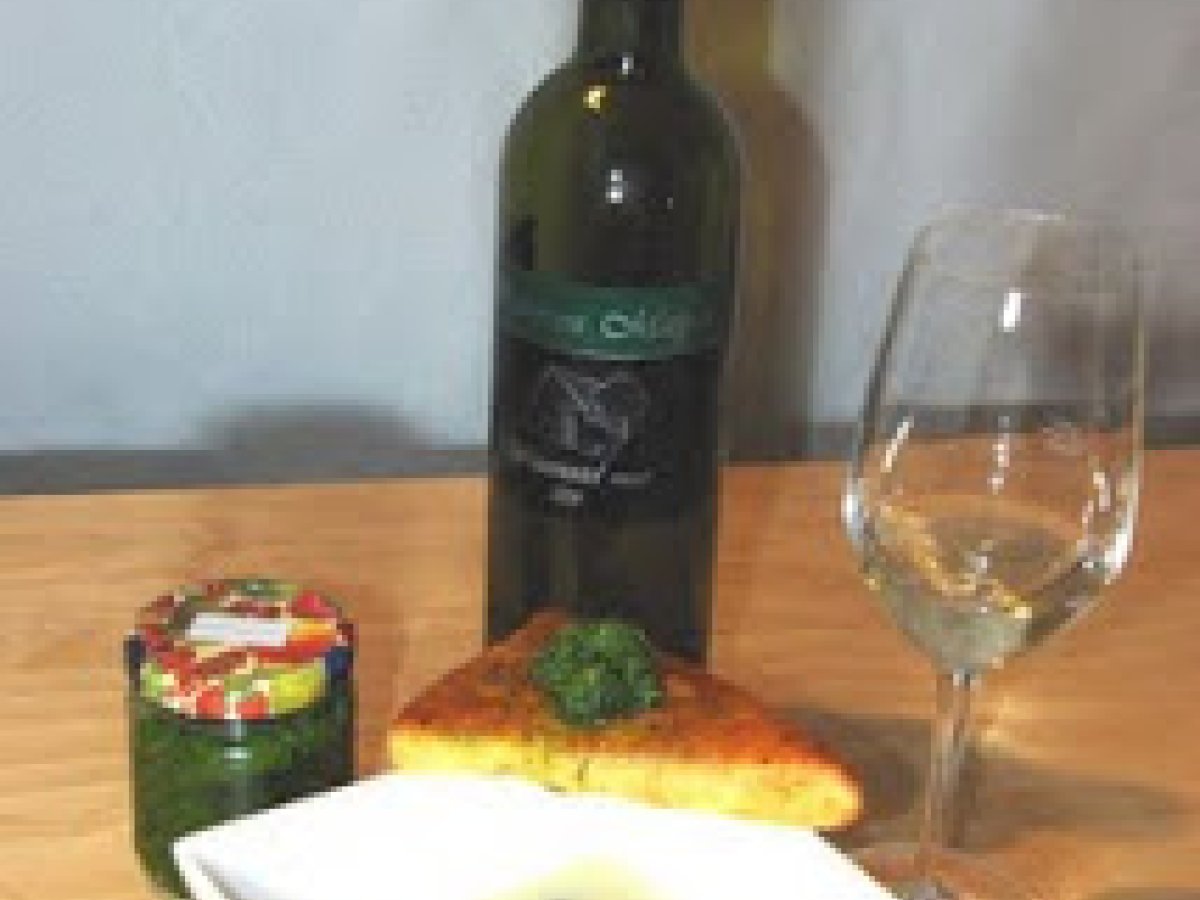 Weinviertel DAC Suppe mit Austernpilzen und Bärlauchpesto-Ecken