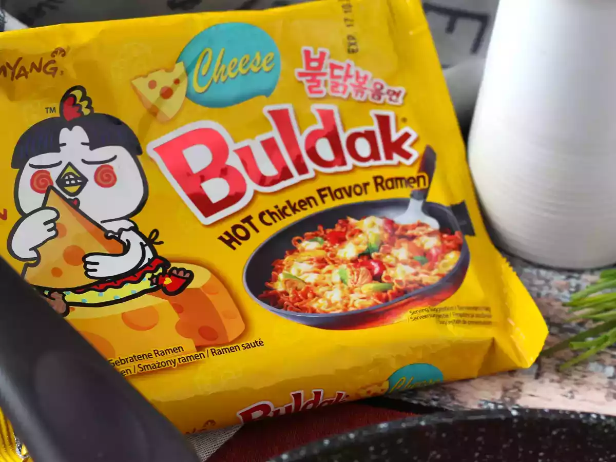 Wie bereitet man Buldak Cheese mit Geschmack zu? Ein einfaches und schnelles Rezept! - foto 3