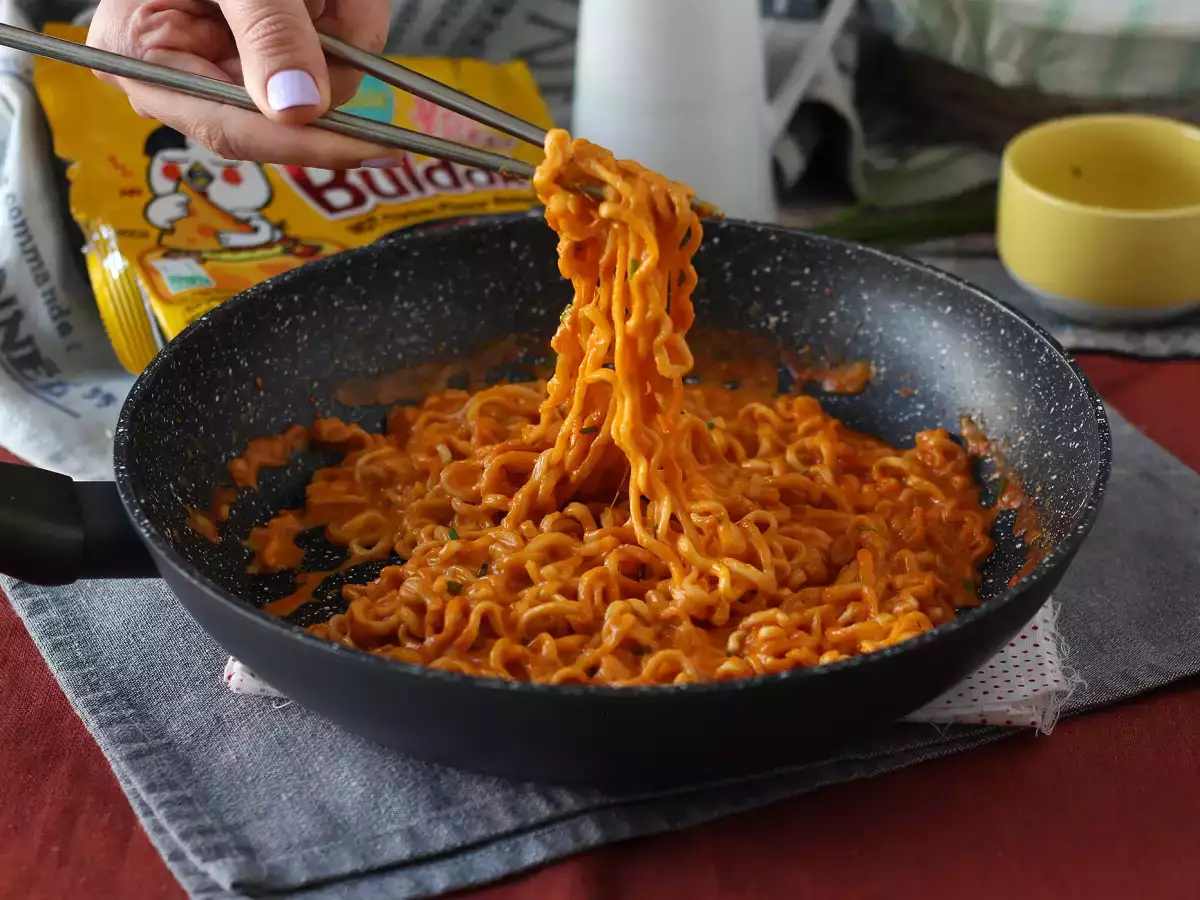 Wie kocht man Buldak Cheese? Einfaches und schnelles Rezept! - foto 2
