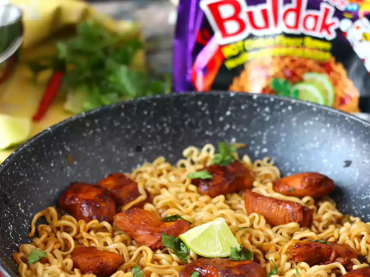 Wie kocht man Buldak Habanero Limetten Nudeln, Rezept mit mariniertem Huhn! - foto 4