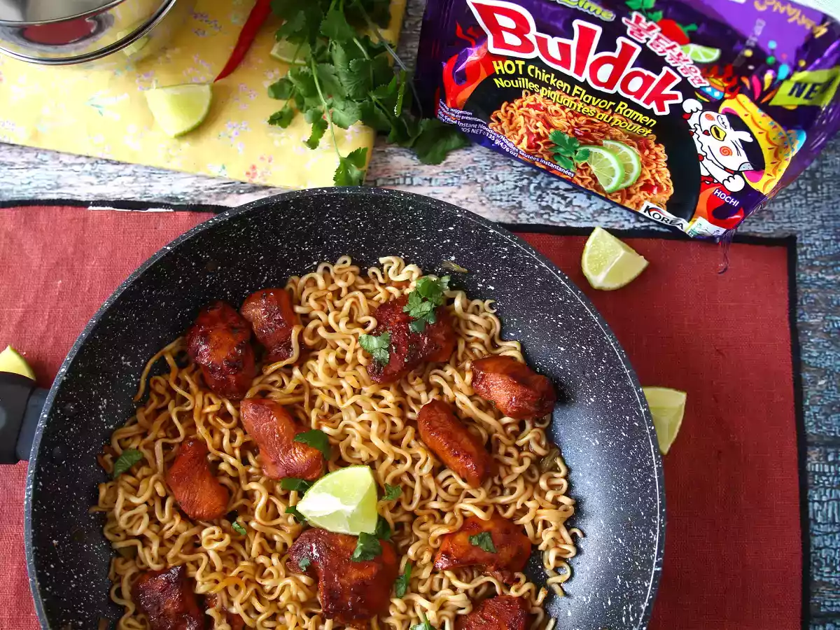 Wie kocht man Buldak Habanero Limetten Nudeln, Rezept mit mariniertem Huhn! - foto 6