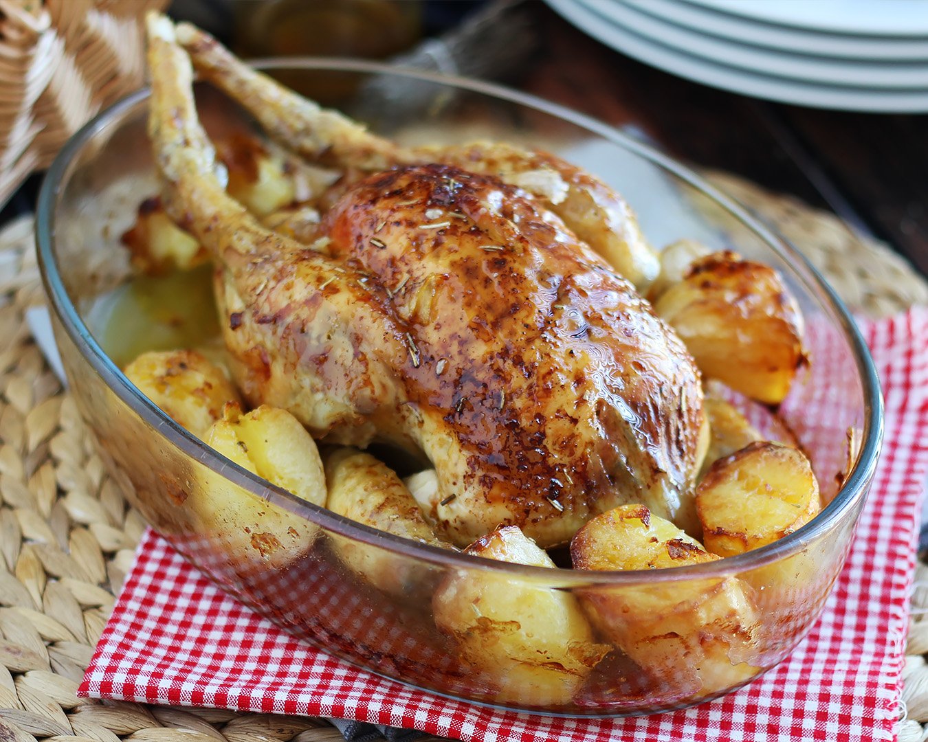 Wie kocht man ein hähnchen im ofen? Rezept Petitchef