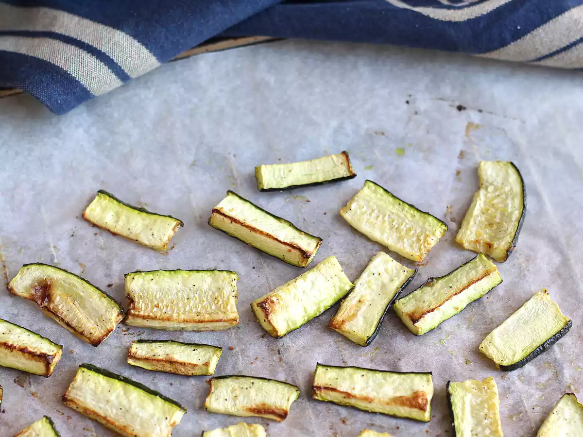 Wie kocht man Zucchini im Ofen? - foto 4