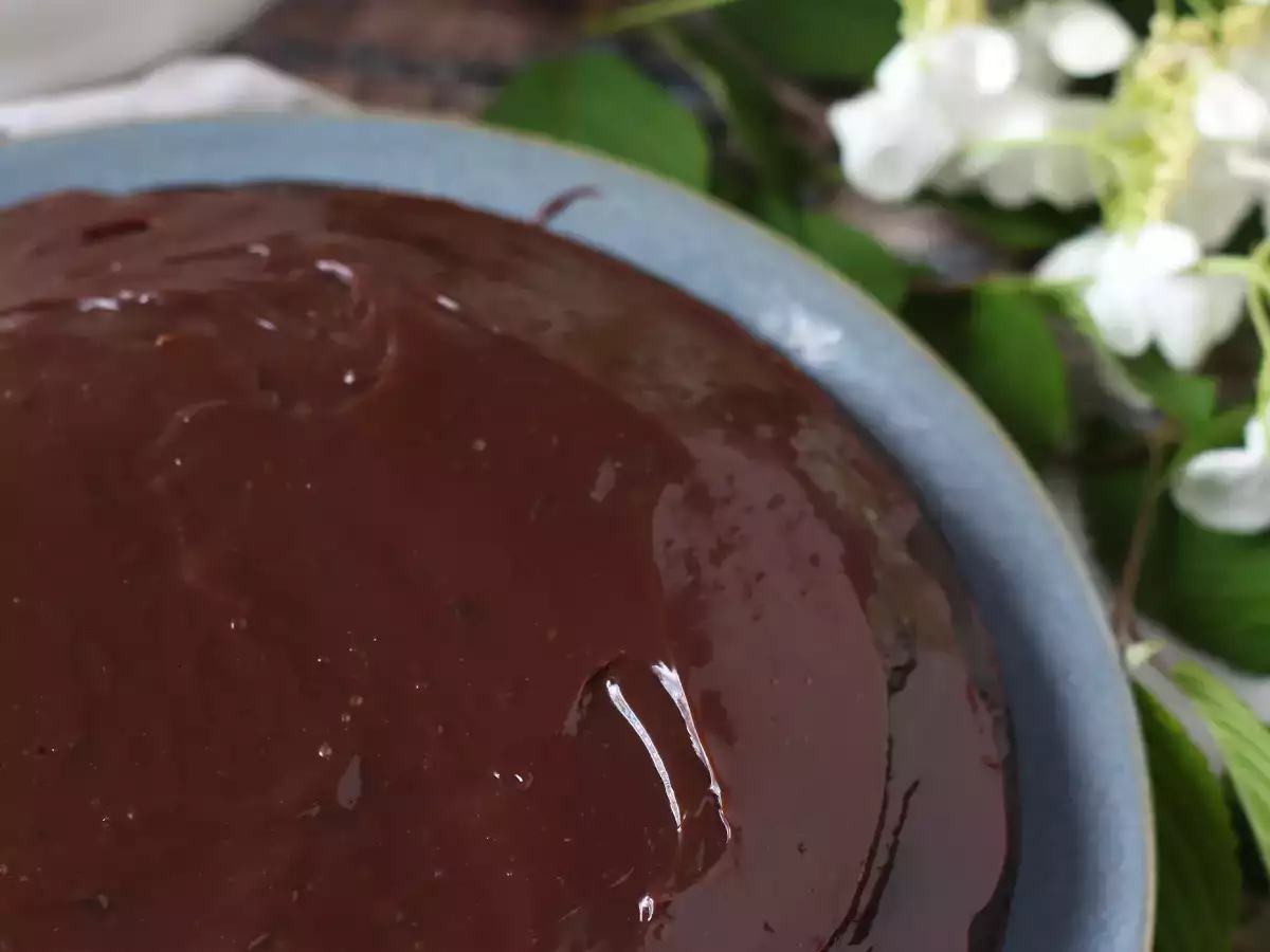 Wie macht man Brigadeiro-Glasur für Kuchen?