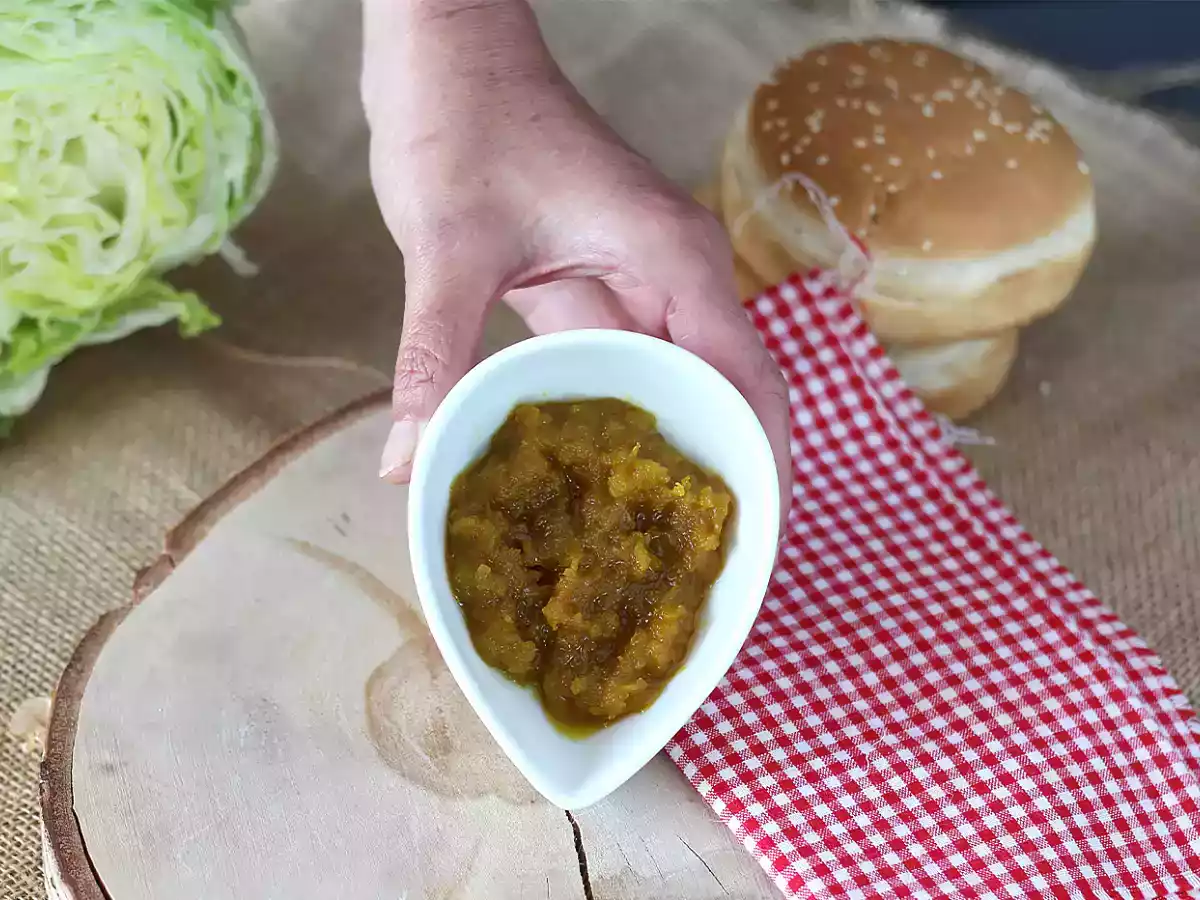 Wie macht man eine hausgemachte Relish-Sauce?