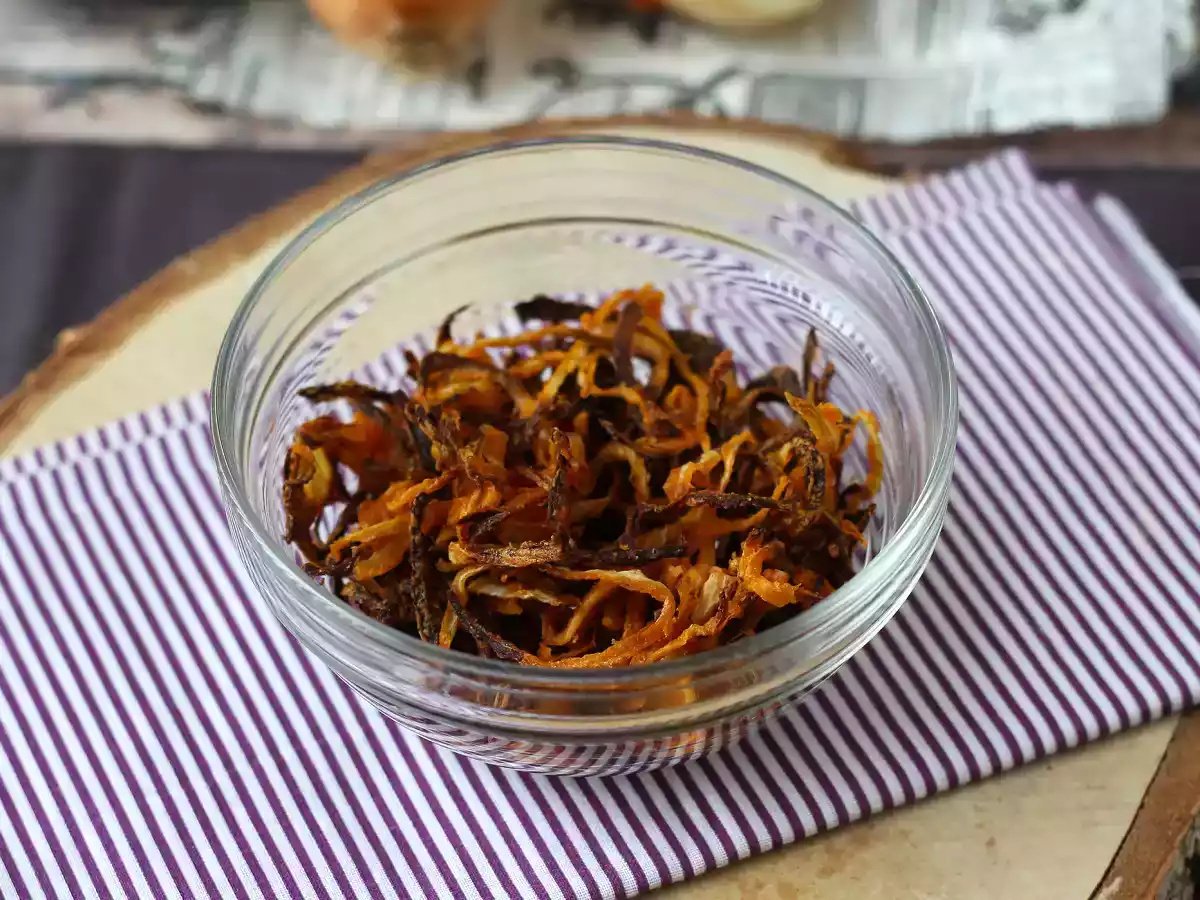 Wie macht man knusprige Zwiebeln im Backofen? - foto 2