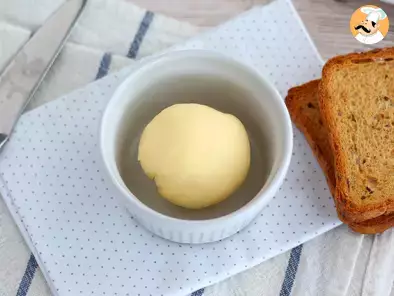 Wie macht man selbstgemachte Butter?, Foto 2