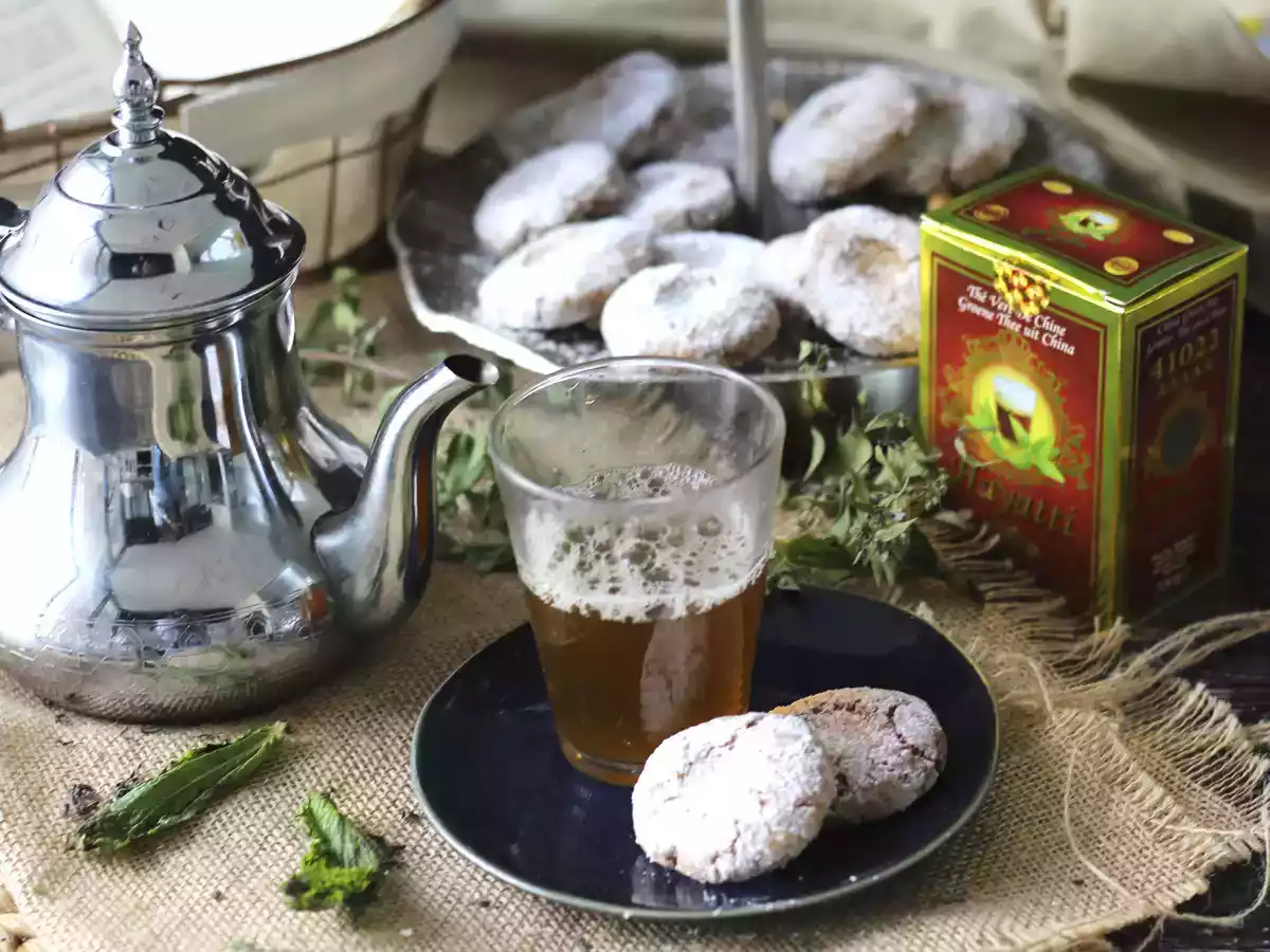 Wie man authentischen marokkanischen Pfefferminztee zubereitet - foto 4