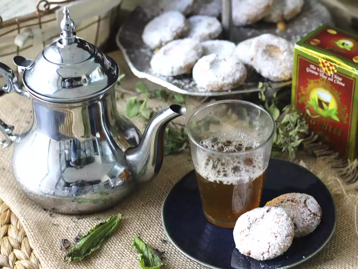 Wie man authentischen marokkanischen Pfefferminztee zubereitet - foto 6