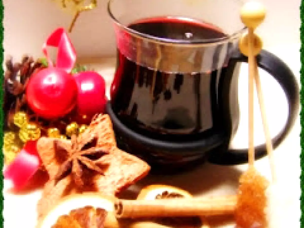 Winterlicher Kirschglühwein